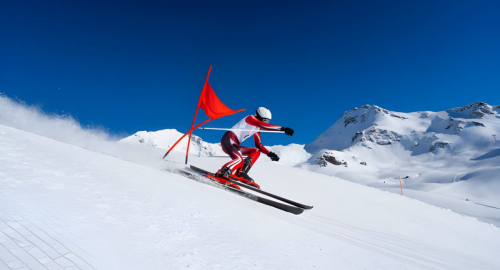 Velocit� e Coraggio sulla Kandahar: Giovanni Franzoni Domina le Prove di Garmisch